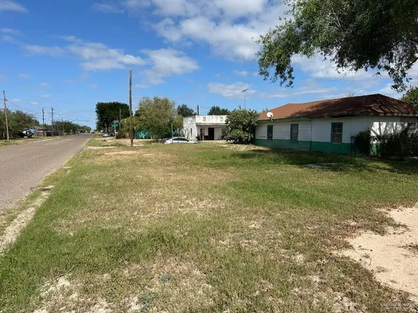 350 W Pablo Layton St, Elsa, TX 78543
