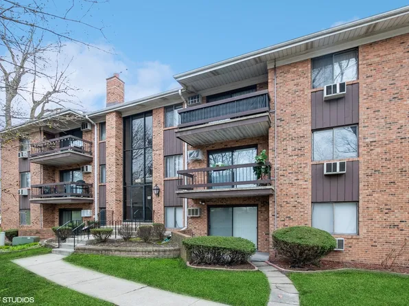 956 Olive Rd #A1, Homewood, IL 60430