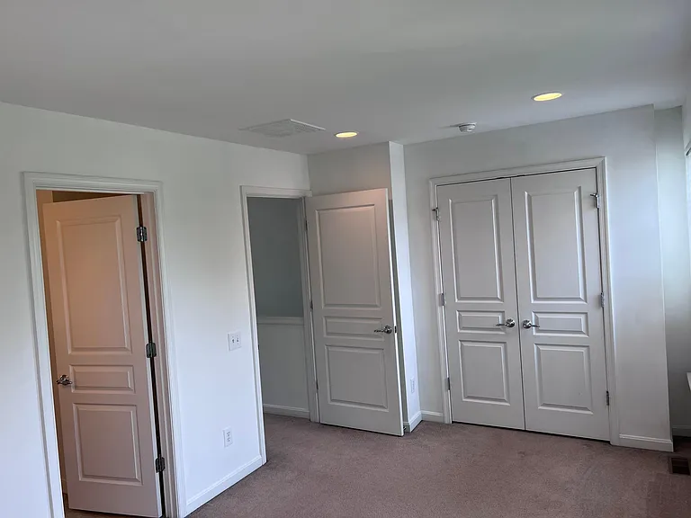 8388 Saylor Ct — Photo 6