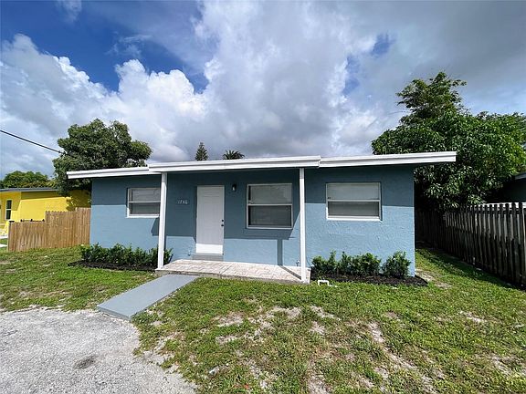 2nd image of 1746 Lauderdale Manor Drive