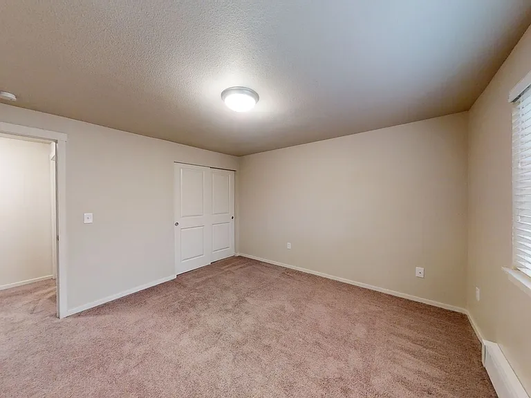 15915 52ND ST E — Photo 11