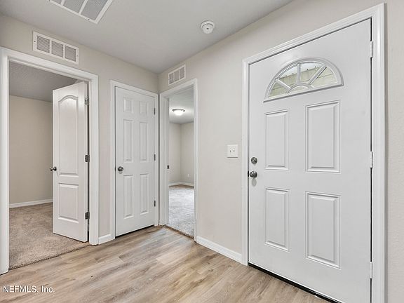3rd image of 550 E 60TH Street