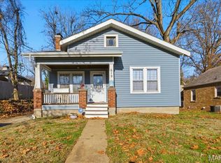 619 Carson Rd, Saint Louis, MO 63135