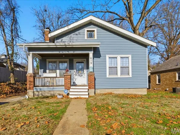 619 Carson Rd, Saint Louis, MO 63135