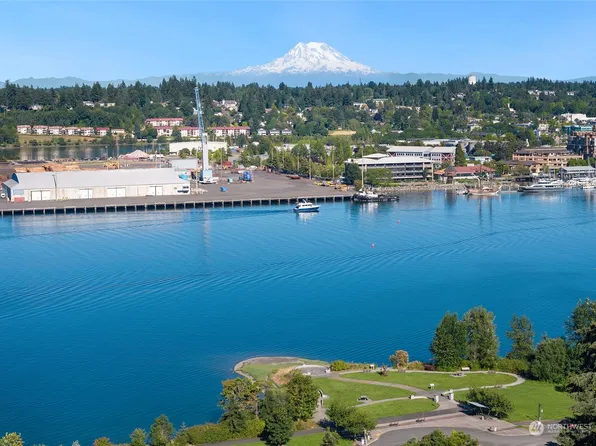 926 Brawne Avenue NW, Olympia, WA 98502