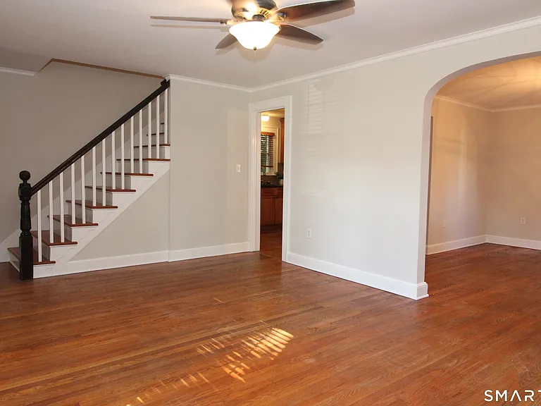 53 Lilac Ave — Photo 3
