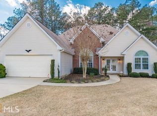 2715 Emerald Springs Dr, Lawrenceville, GA 30045