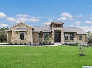 2106 Ranch Loop Dr, New Braunfels, TX 78132