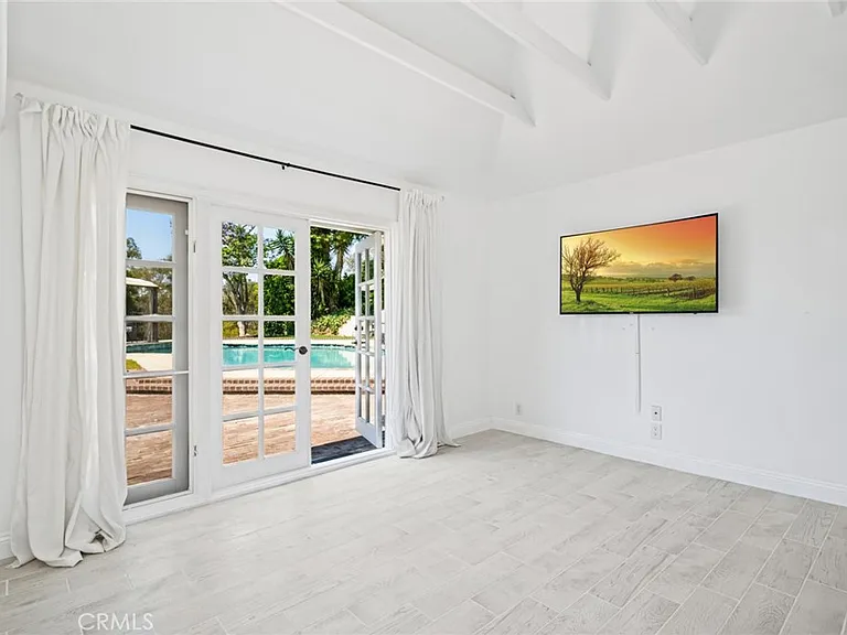 24291 Los Serranos Dr — Photo 13