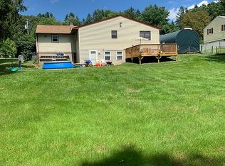 18 Grandview St, Tolland, CT 06084