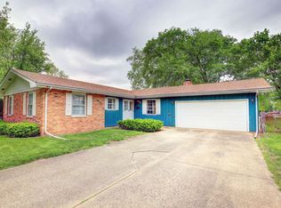 2405 Pond St, Urbana, IL