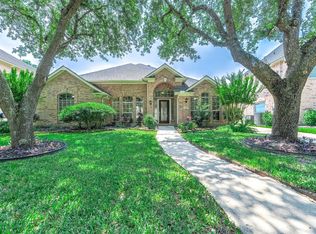 123 Mariner Cove Ct, League City, TX 77573
