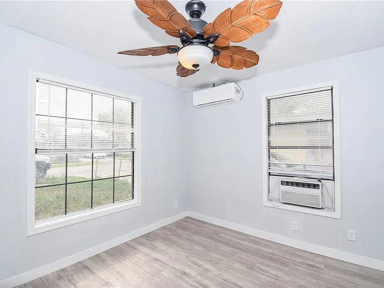 4613 Odem Dr — Photo 21