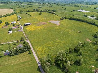 2300 Oregon Rd, Salvisa, KY 40372