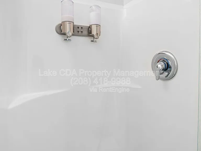 3870 N Honeysuckle Dr #B — Photo 21