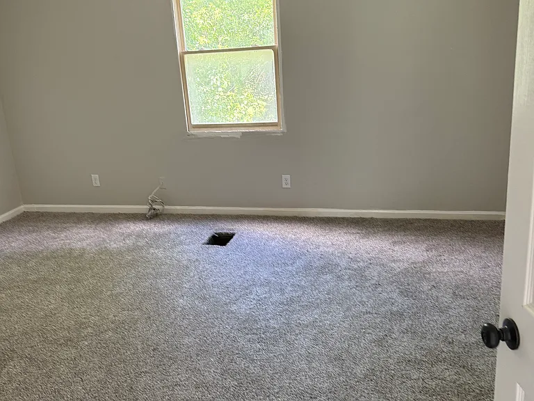 819 S 23rd St — Photo 3
