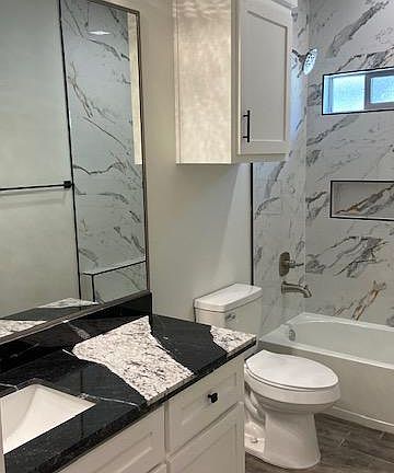3rd image of 2202 Taxco Ct APT 1