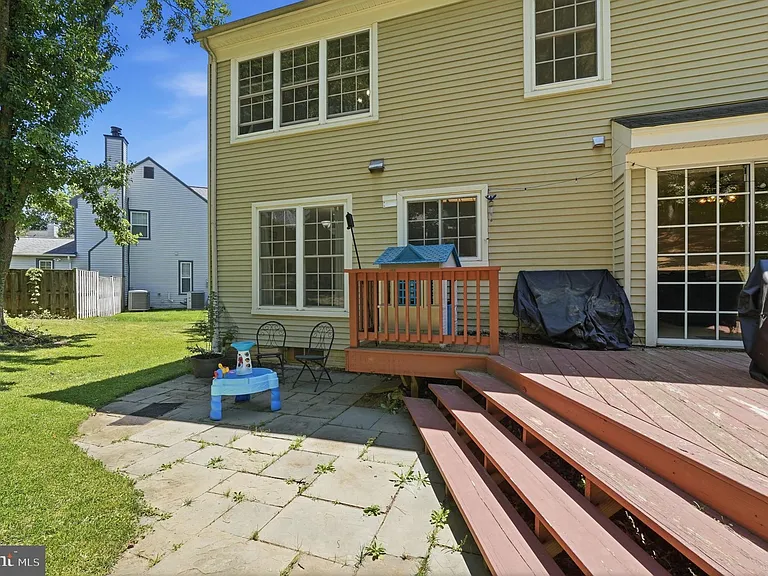 4020 Blue Slate Dr — Photo 18