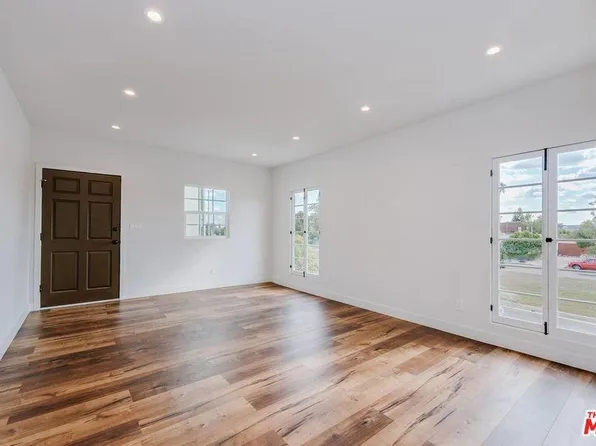 5261 San Vicente Blvd, Los Angeles, CA 90019
