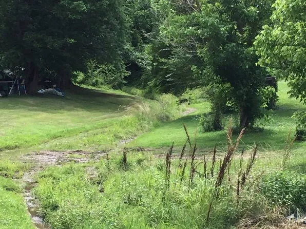 15 Willett Rd, Burkesville, KY 42717