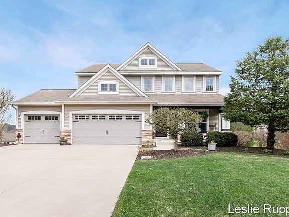 2nd image of 2672 Atwater Hills Dr NE