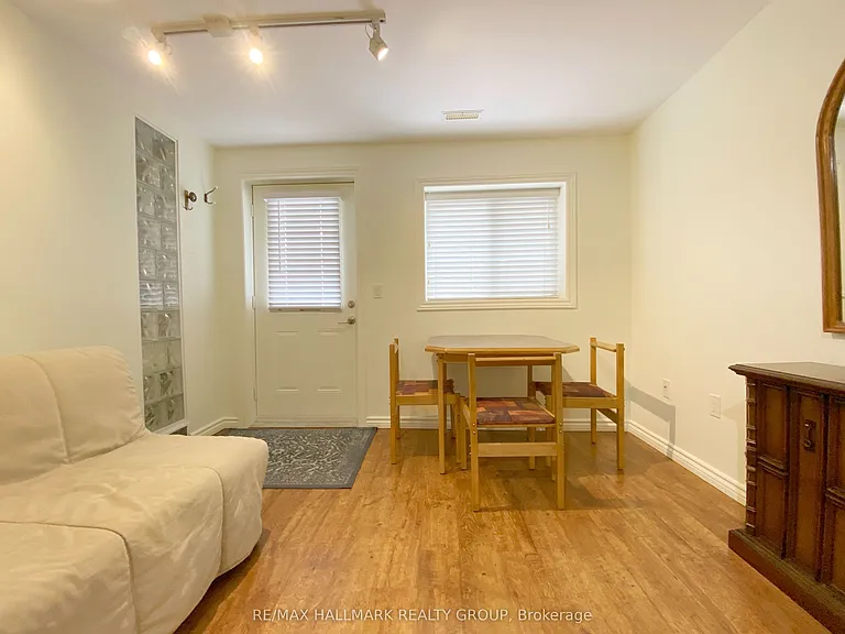668 Morin St #B — Photo 5