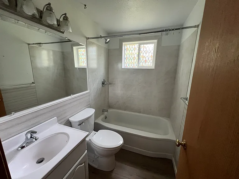 4521 W Chicago St — Photo 6