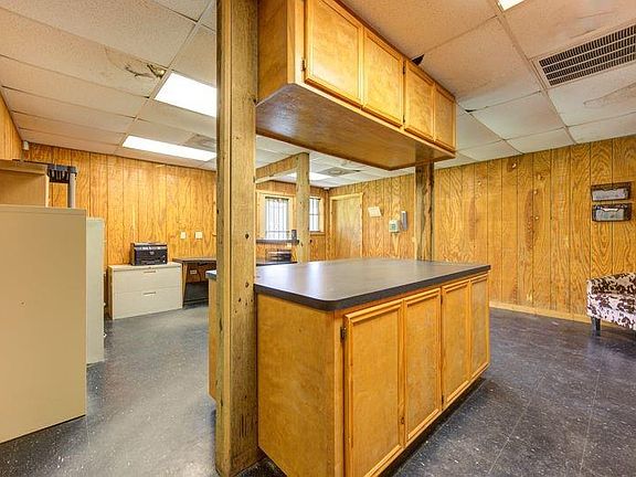 5th image of 13500 Bohemian Hall Rd