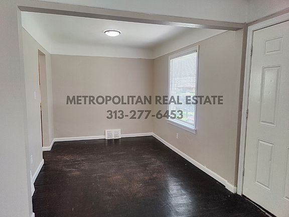 5th image of 26721 Carlysle St
