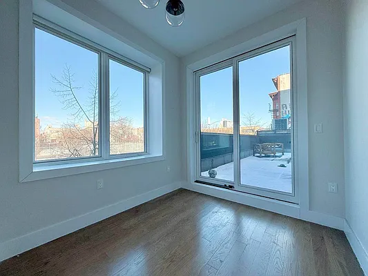 Rented by Doorway NYC, LLC | media 4