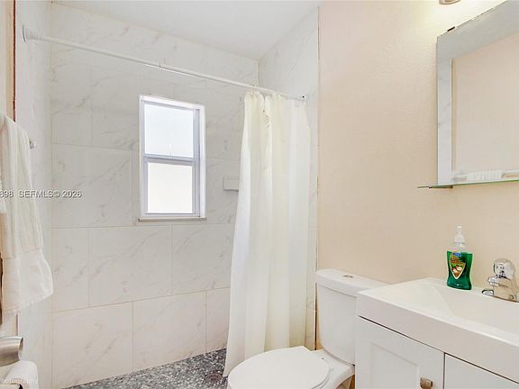 4th image of 518 SW 7th Ave #520
