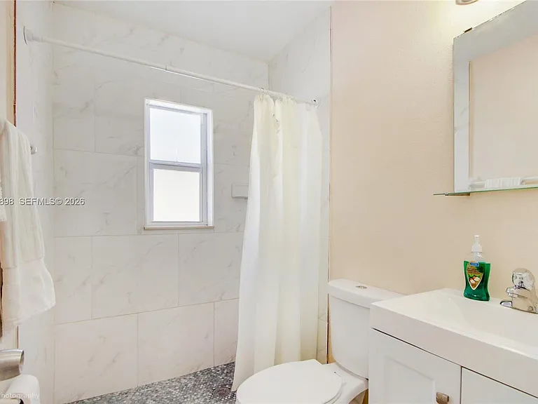 518 SW 7th Ave #520 — Photo 4