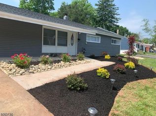 28 Arden St, Somerset, NJ