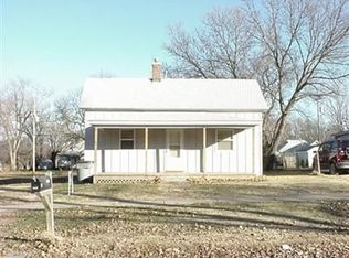 1018 Cottonwood St, Emporia, KS 66801