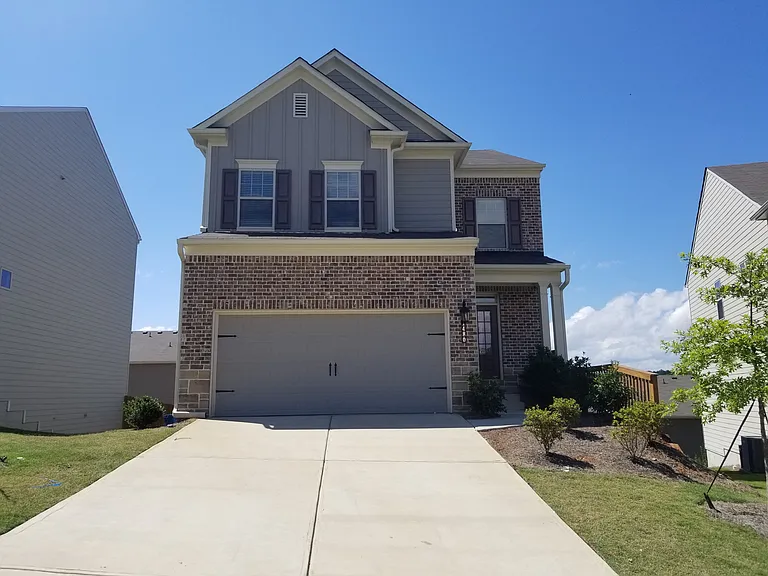 1519 Charcoal Ives Rd — Photo 1