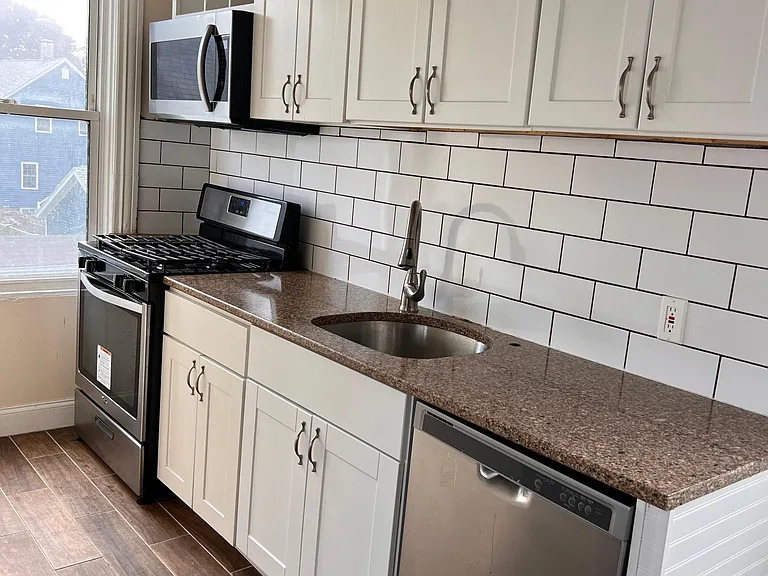 205 Waterman Ave #2 — Photo 1