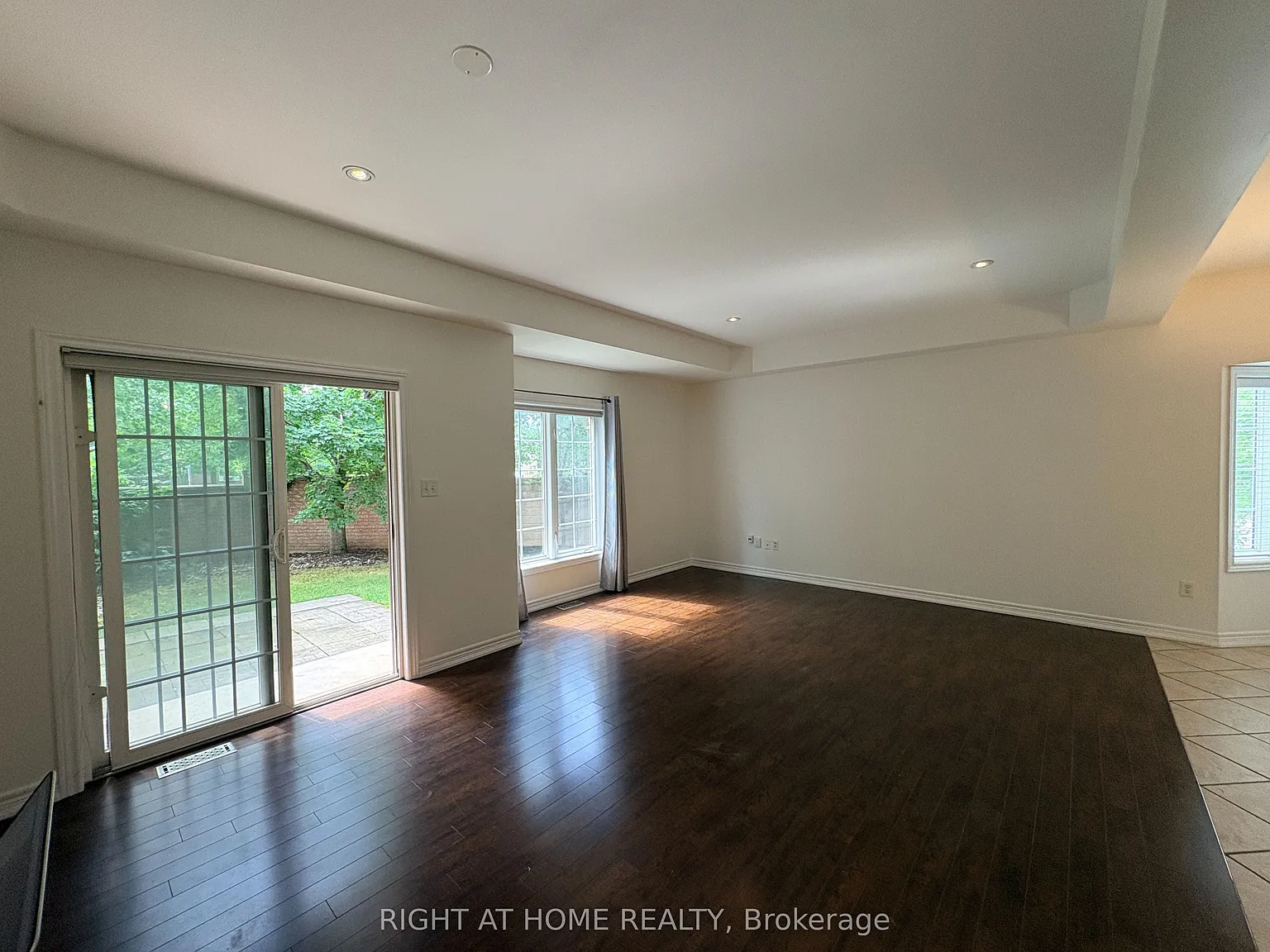 3 bed, $3,500 — Photo 2
