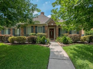 16230 Rainbow Lake Rd, Houston, TX 77095