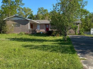 106 Clark Ave, Hattiesburg, MS 39402