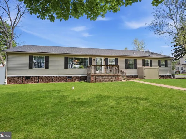 1137 2nd Ave, Croydon, PA 19021