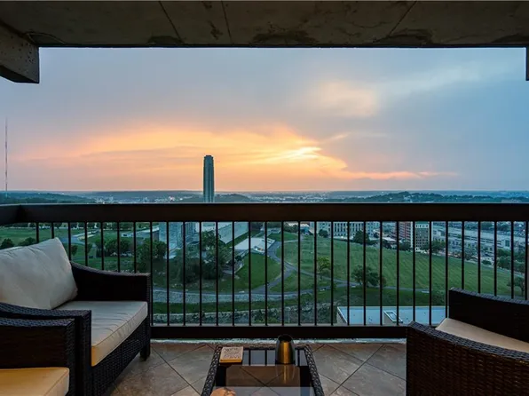 2510 Grand Boulevard Blvd #2303, Kansas City, MO 64108