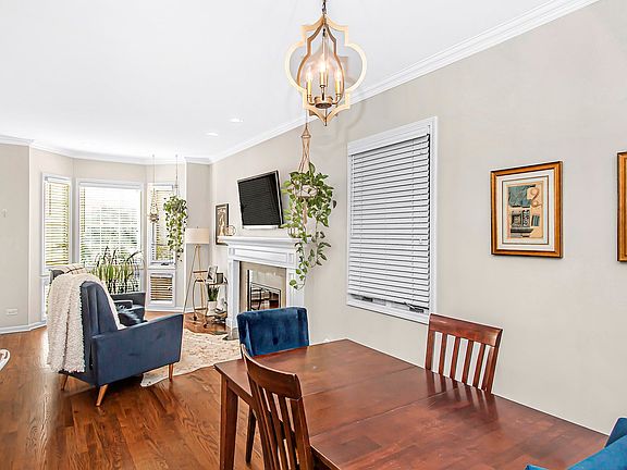 DiningRoom