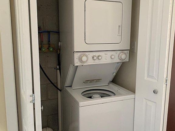 5th image of 1518 119th St Unit 201