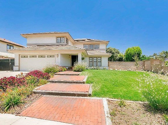 2nd image of 4760 Calle De Grande