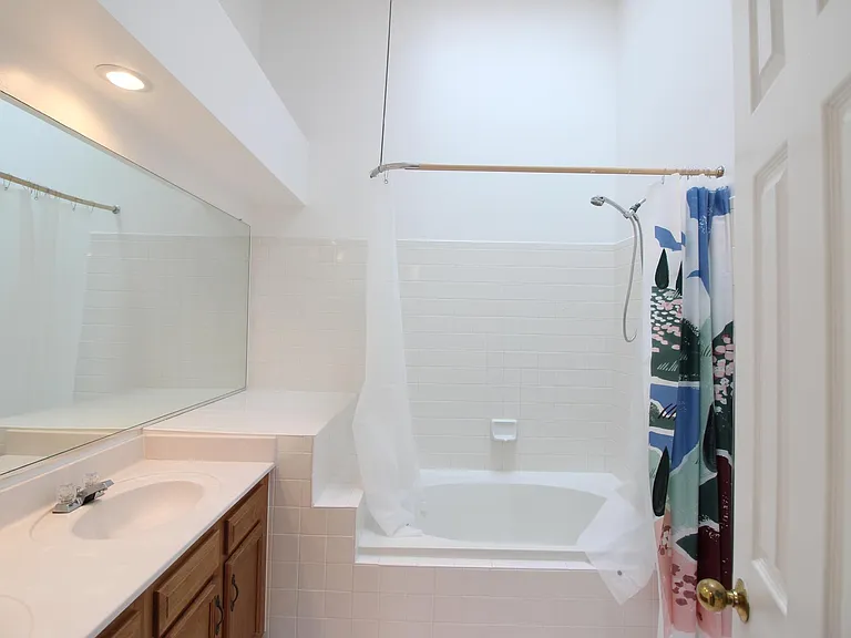 7509 Ashby Ln #N — Photo 6