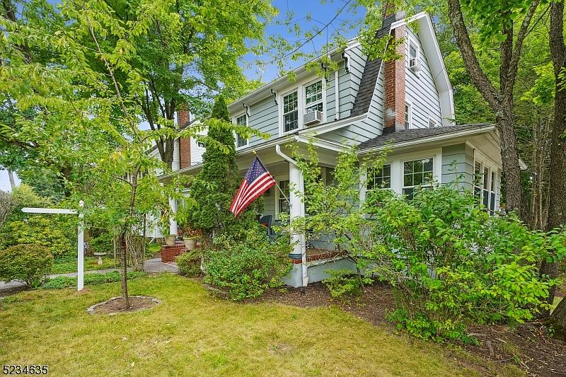 1st image of 322 Gregory Ave
