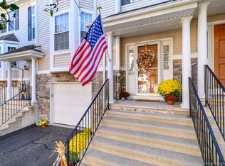1603 Briar Woods Ln #1603, Danbury, CT 06810