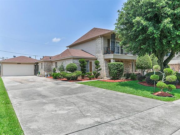 3rd image of 2501 Williamsburg Drive