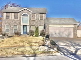 4443 Paddock Point Dr, Florissant, MO 63033