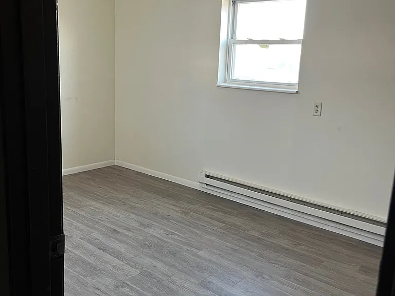 499 Ivy Ln #1 — Photo 5